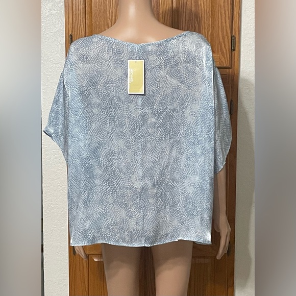 Michael Kors Petite Petal-Print Short-Sleeve Top - Picture 5 of 10